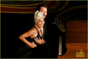 lady-gaga-irina-shayk-bradley-cooper-photos-14.jpg