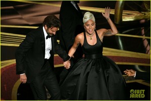 lady-gaga-irina-shayk-bradley-cooper-photos-30.jpg