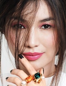 0419-allure-covershoot-gemma-chan-rings.png.thumb.jpg.937d40c1da2887c44ebcd67a35026372.jpg