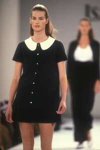 1983591832_IsaacMizrahi1994WomenRTW23.thumb.jpg.c7c1d709e91cfe77168237383e1eed1b.jpg