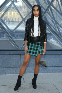 Laura+Harrier+Louis+Vuitton+Photocall+Paris+iLtHuC8GH_Rx.jpg