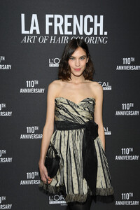 Alexa+Chung+La+French+Art+Coloring+110th+Anniversary+W7mvpAIWZwUx.jpg