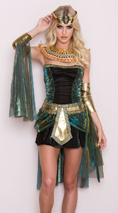 CC_01271_PS07312017_Costumes.jpg