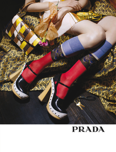 Meisel_Prada_Spring_Summer_2015_04.thumb.png.3045b00f7ddf88cf54522daa6c16538c.png