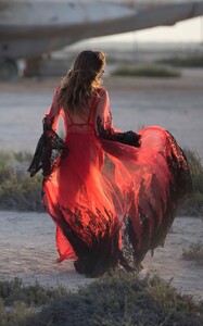 ROSAMOSARIO_Bedouine-Romance_Hadarah-Slendid-Girl-From_Dress_Red_07.thumb.jpg.4dda528d3f6a197f91a7595cfcef884a.jpg