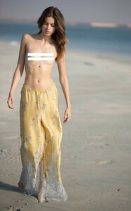 ROSAMOSARIO_Bedouine-Romance_Oman-Beauties_Trousers_Yellow_02.thumb.jpg.23e2495c4c2f6f09f986728fab1d8584.jpg