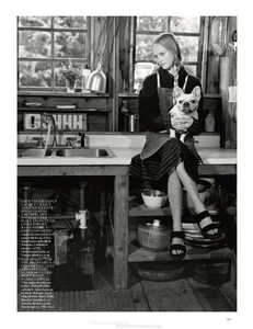 Weber_Vogue_UK_October_2013_14.thumb.png.1a3765d7a107f4f4b21a3d4f95d6d024.png