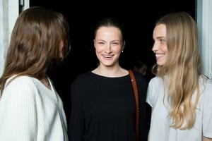 backstage-defile-isabel-marant-automne-hiver-2019-2020-paris-coulisses-6.thumb.jpg.ae532ad6fd963cbdfa21eaffcf3d8efe.jpg