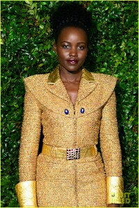 carey-mulligan-lupita-nyongo-chanel-february-2019-22.jpg