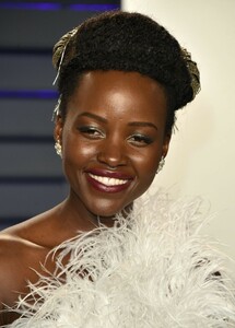 lupita-nyong-o-2019-vanity-fair-oscar-party-7.jpg