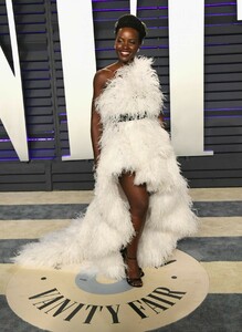 lupita-nyong-o-2019-vanity-fair-oscar-party-8.jpg