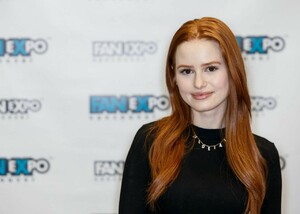 madelaine-petsch-fan-expo-vancouver-03-03-2019-4.jpg