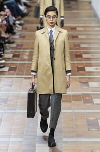 thom-browne-rf19-0099.thumb.jpg.f9e30e80a86092f5cc3f06df0a61b5ac.jpg