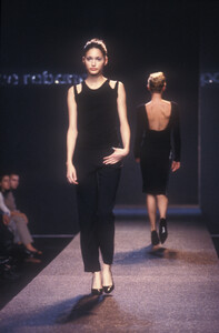 171022212_PacoRabanne1998WomenRTW18.thumb.jpg.034df5a0dc90324a2d2741218e232dc0.jpg