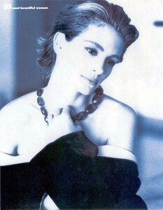 1817619735_JuliaRoberts-HarpersBazaarSeptember1990-06.thumb.jpg.6bbd3daacec30e98406b6f5afa3e1d95.jpg