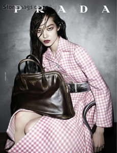 Meisel_Prada_Fall_Winter_13_14_02.thumb.png.21a819706dcd38a1bfcfce4377de107b.png