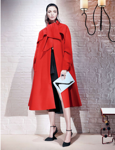 Vanderperre_Dior_Fall_Winter_13_14_01.thumb.png.7da77eea33da78bcefa3d6f55d5261f7.png