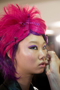 anna-sui-bks-m-rf19-3352.thumb.jpg.c132a29e7321a90d308ed1b7b6975751.jpg