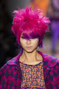 anna-sui-clpi-rf19-0321.thumb.jpg.3b177dcdccde73965679c5a0ed955439.jpg