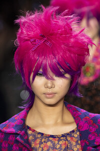 anna-sui-clpi-rf19-0775.thumb.jpg.5916fcb5746349d31fe1a509a5f53d33.jpg