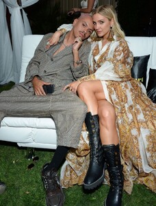 ashlee-simpson-and-evan-ross-nylon-s-midnight-garden-party-at-coachella-04-12-2019-4.jpg