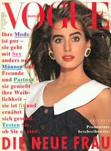 vogue_de_04_88_v1000x1500.thumb.jpg.b8d71c792a15cf82cb2f3e624c53c72f.jpg