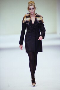 1253539268_blumarine-fw-1994(23).thumb.jpg.3caa719cebc53aceb286ab244f165d3a.jpg