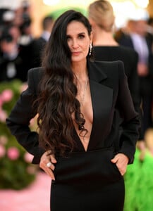 Demi+Moore+2019+Met+Gala+Celebrating+Camp+Qut9X1kLKhlx.jpg