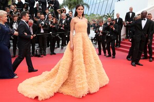 [1150768654] 'Once Upon A Time In Hollywood' Red Carpet - The 72nd Annual Cannes Film Festival [1].jpg