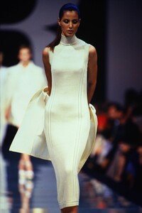 1480830583_gianfranco-ferre-ss-1997(9).thumb.jpg.6854976cc9ae0068f94a509f7e94530a.jpg