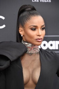 Ciara+2019+Billboard+Music+Awards+Arrivals+ifJihdAoupSx.jpg