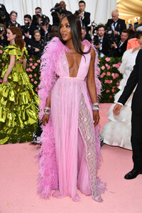 Naomi+Campbell+2019+Met+Gala+Celebrating+Camp+-xDlR9H02HMx.jpg