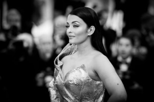 Aishwarya+Rai+Alternative+View+72nd+Annual+wqx8dZbcceFx.jpg