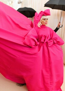 [1147405398] The 2019 Met Gala Celebrating Camp - Notes on Fashion - Red Carpet.jpg