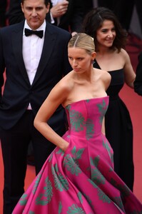 [1150750846] 'Once Upon A Time In Hollywood' Red Carpet - The 72nd Annual Cannes Film Festival.jpg