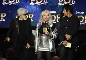 267561295_DebbieHarry36thAnnualASCAPPopMusicAwardsvoig23TtA2sx.thumb.jpg.f45f9f9a8ee5dbe614c2d26dc286f9f1.jpg