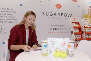 Maria+Sharapova+Sugarpova+Appearance+Sweets+NVDuodicKPEx.jpg