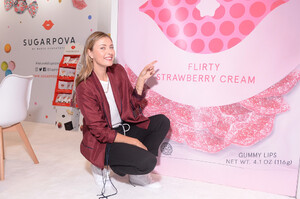 Maria+Sharapova+Sugarpova+Appearance+Sweets+Lx70ag3rVnCx.jpg