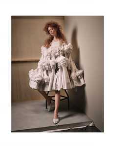 Komarovski_Vogue_Germany_April_2019_08.thumb.png.4e612a8152c78b2a012126ef7f74975e.png