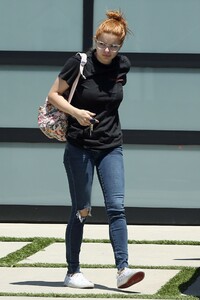 ariel-winter-out-in-sherman-oaks-05-30-2019-5.jpg