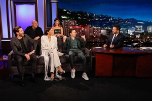 cobie-smulders-and-zendaya-coleman-jimmy-kimmel-live-05-09-2019-3.jpg