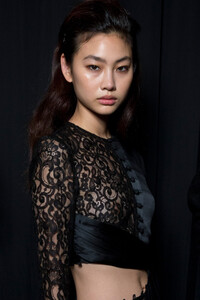 prabal-gurung-bks-g-rf19-5968.thumb.jpg.48d4ccca48308ed9470d5ecc59c8d927.jpg