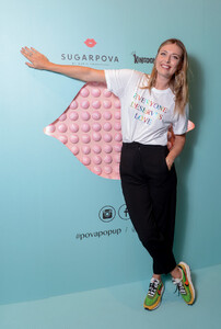 Maria+Sharapova+Launches+Sugarpova+Kingdom+0e2xuoI4t8Tx.jpg