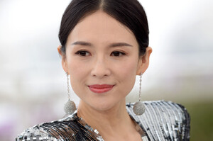 Zhang+Ziyi+Rendez+Vous+Zhang+Ziyi+Photocall+LI4PiNMMOHzx.jpg