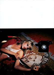 Hiett_Vogue_Italia_October_2003_05.thumb.png.df16d6a24c1dce30ee6f0ccb0179bc79.png