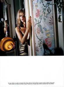 Hiett_Vogue_Italia_October_2003_11.thumb.png.6bc06c2202ef404109346e64d8b41470.png