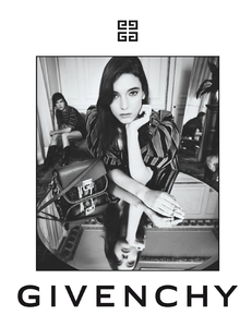 Meisel_Givenchy_Spring_Summer_2018_02.thumb.png.7342c711ad943100314acc09ecffe6f9.png