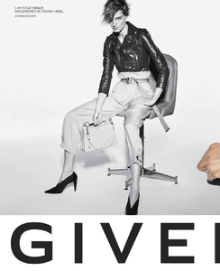 Meisel_Givenchy_Spring_Summer_2019_03.thumb.png.e6d1c97712d6ebf169a11fada8ac06cc.png