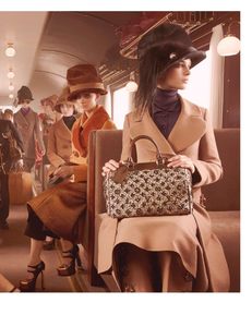 Meisel_Louis_Vuitton_Fall_Winter_12_13_05.thumb.png.0680771700d5cda1c2acc73a01363c03.png