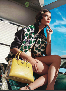 Meisel_Prada_Spring_Summer_2012_01.thumb.png.e4058d89d69a1e3bb688b982a1d0bd55.png